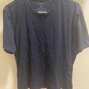 Tommy Hilfiger Men's Navy Blue cotton T-Shirt